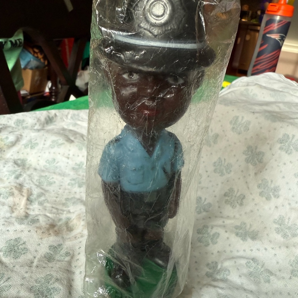 Vintage Nodder Head Doll Bank Black Bermuda Policeman Bobble Head Bank NOS